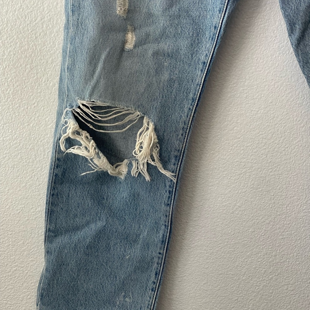 Levi’s Wedgie Straight Distressed High Rise Jeans in Light Blue Size 28 - Picture 3 of 15